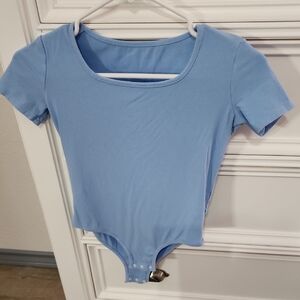 SHEIN Sky Blue Short Sleeve Kids Bodysuit